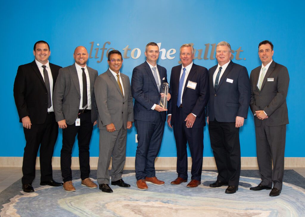 Continental Express, Inc. receives Abbott Nutrition's 2023 Calvary award for delivering reliable, top service